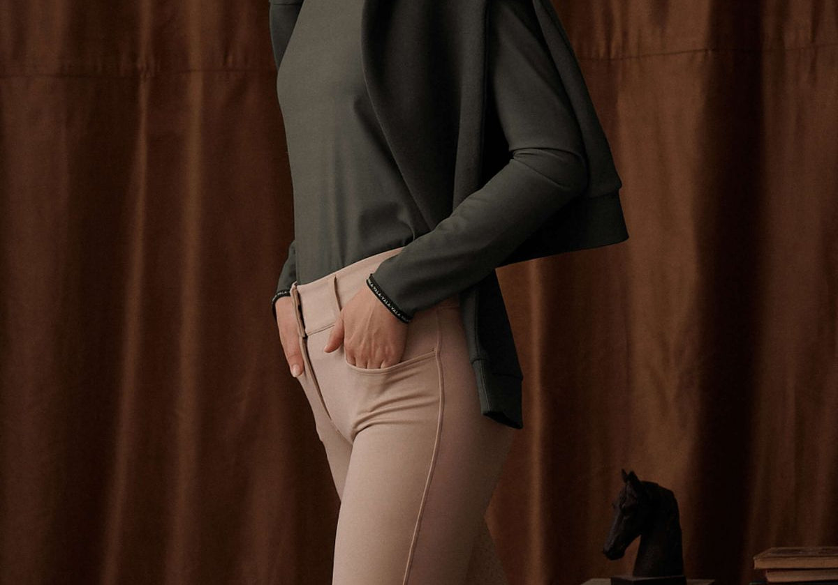 Clover Cloudline Long Sleeve Top – Side