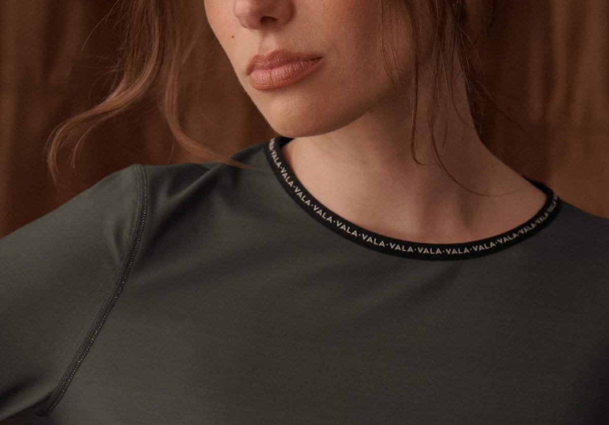 Clover Cloudline Long Sleeve Top – VALA details