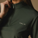 Olive Elsa Mesh L/S Zip - Close-up Zipper