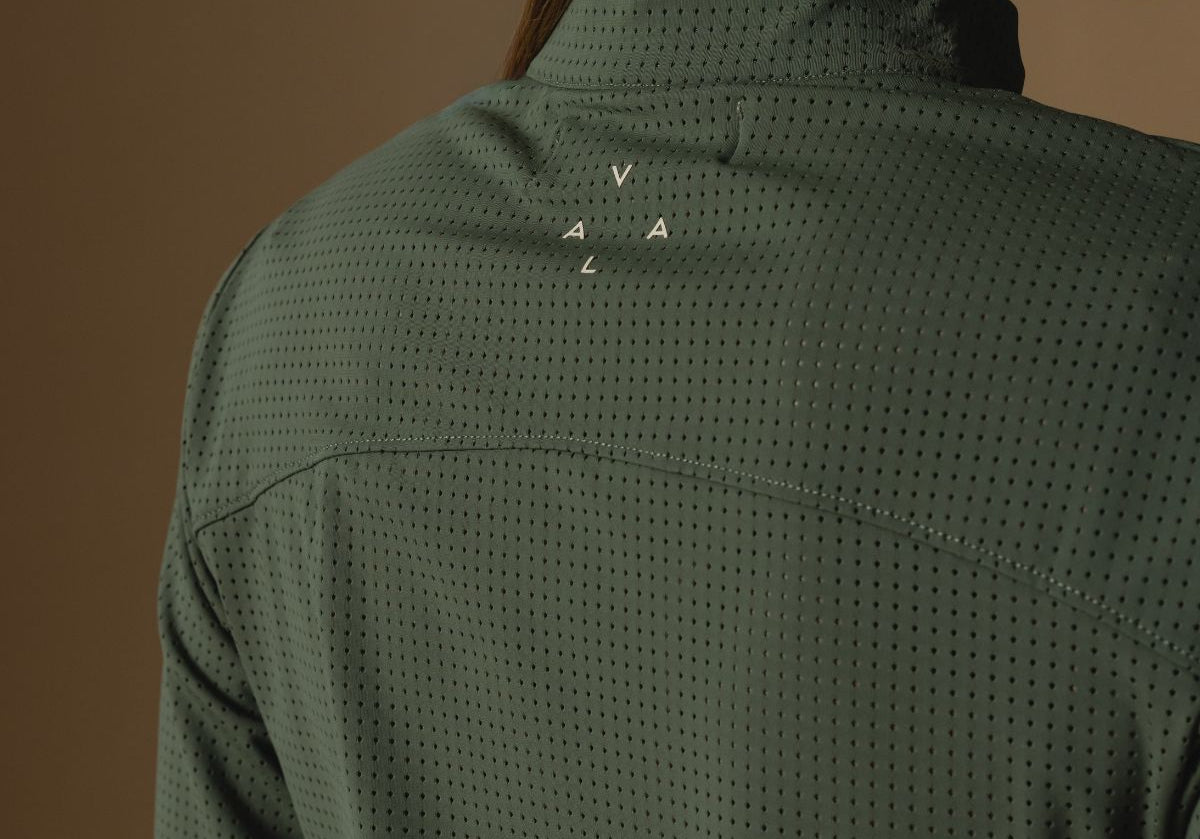 Olive Elsa Mesh L/S Zip - Back