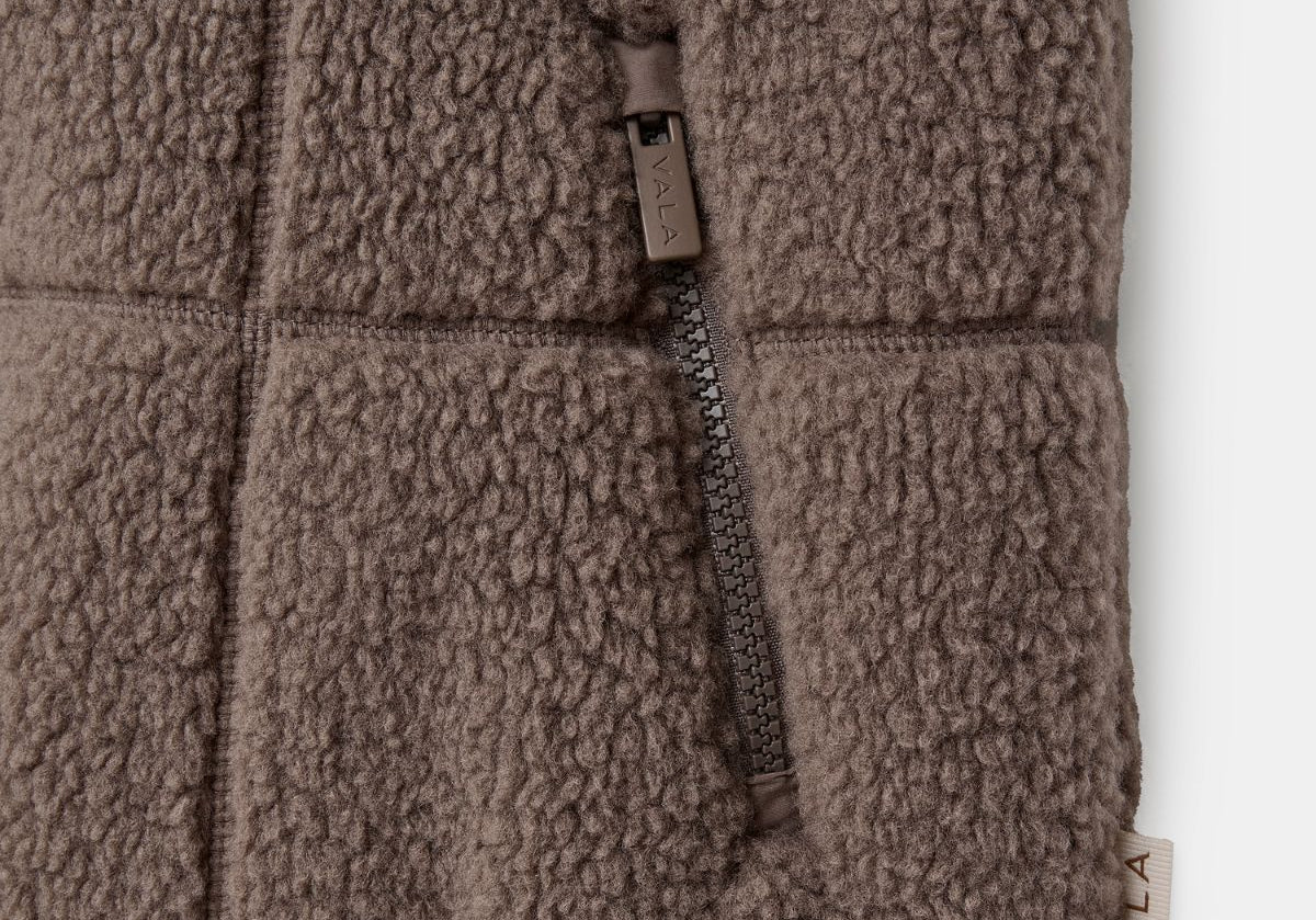 Milla Sherpa Quilted Vest in Taupe – Sherpa Pocket and Zipper Detail
