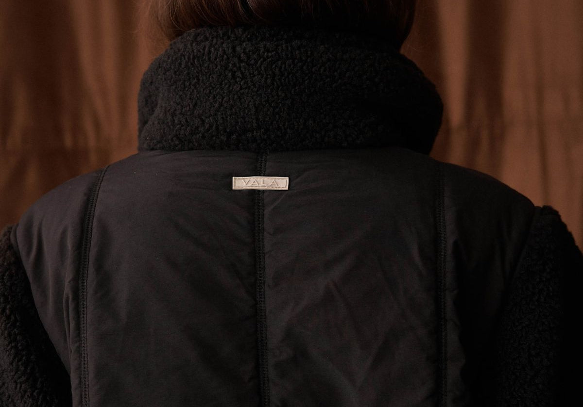Milla Sherpa Quilted Jacket in Black - Back