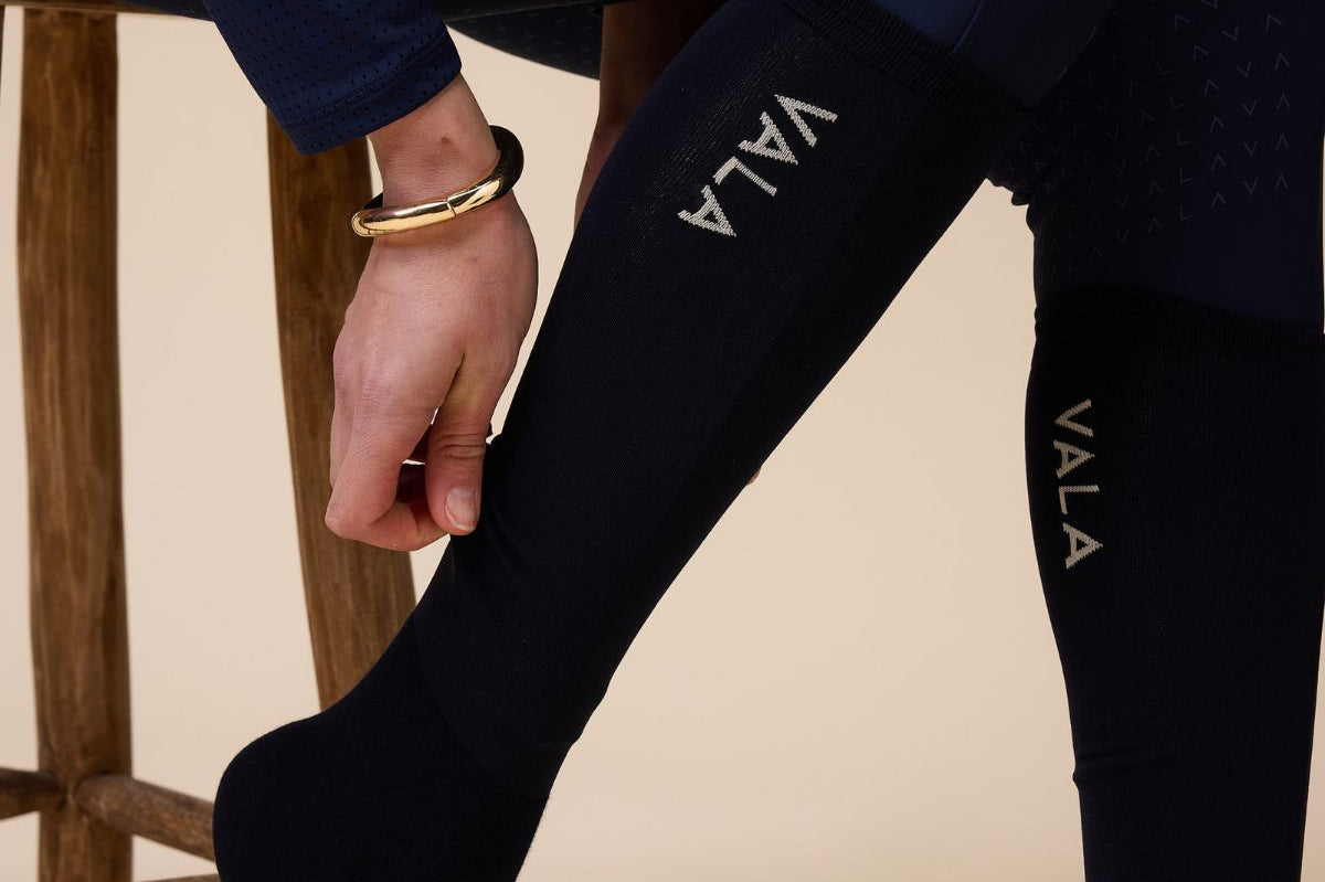 VALA Navy Socks Details