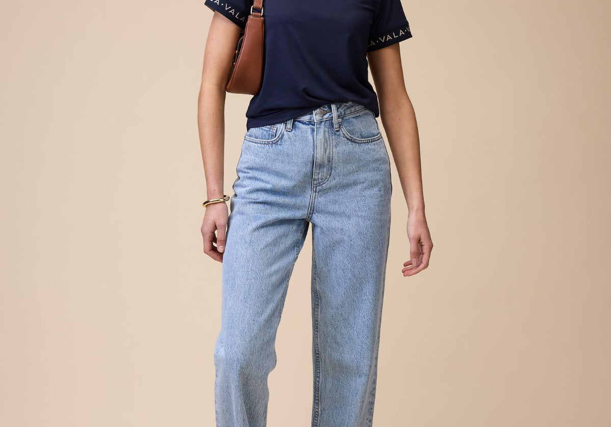 VALA Training Tee in Navy - Front