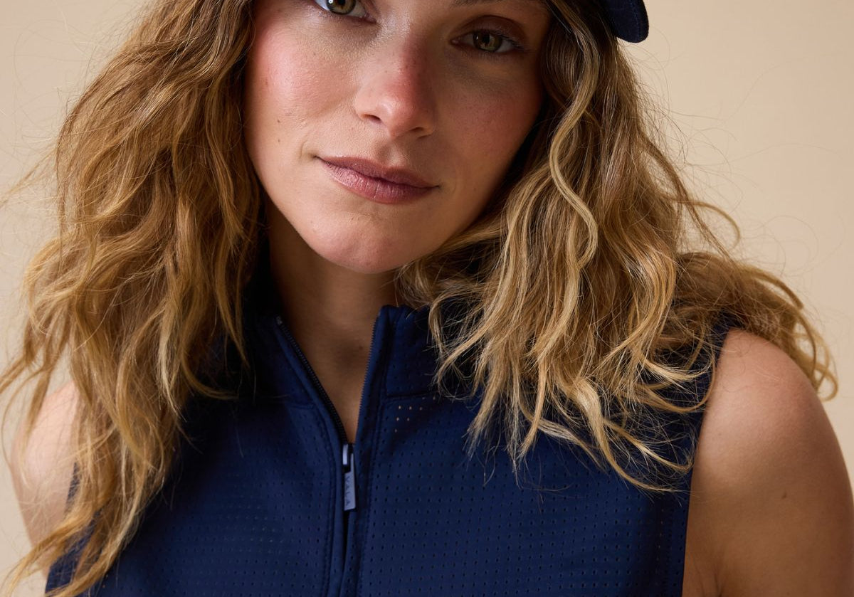 VALA Ascot Cap in Navy - Details